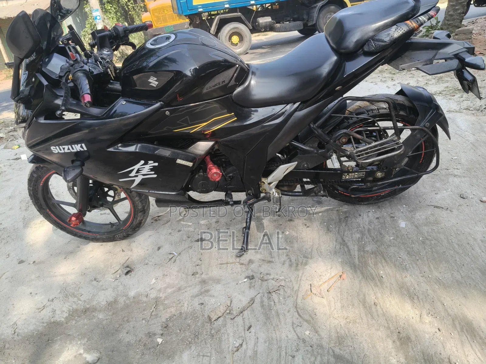 সুজুকি গিক্সার এসএফ ২০২২ ব্ল্যাক