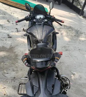 সুজুকি গিক্সার এসএফ ২০২২ ব্ল্যাক