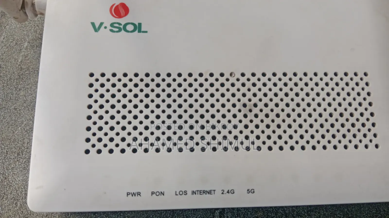 A Dual Band AC1200 WiFi ONU Router of V-Sol (V2802DAC) model.