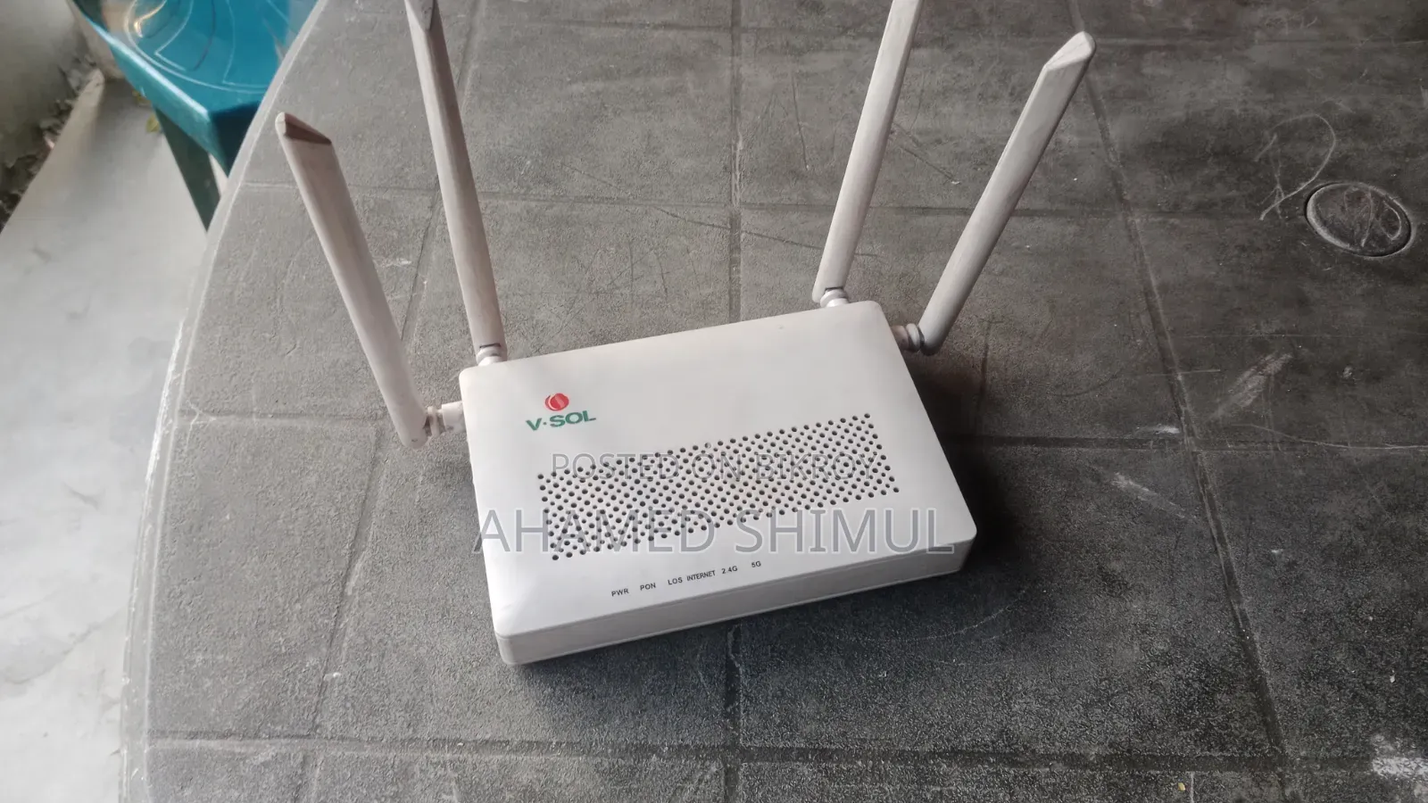 A Dual Band AC1200 WiFi ONU Router of V-Sol (V2802DAC) model.