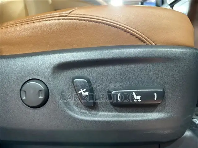 Toyota Land Cruiser Prado 2.7 2021 Pearl