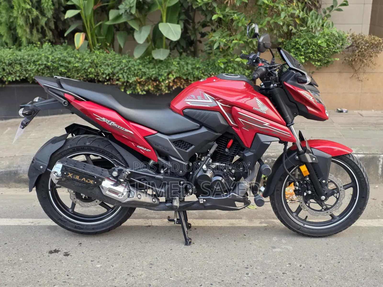 হোন্ডা এক্স-ব্লেড ১৬০ ২০২৫ লাল