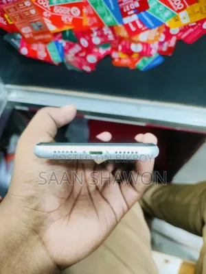 Apple iPhone XR 128 GB White
