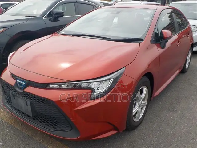 Toyota Corolla 2021 Orange