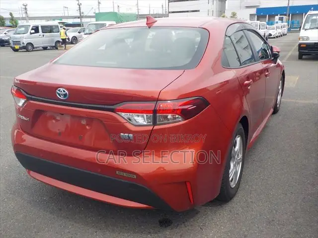 Toyota Corolla 2021 Orange