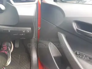 Toyota Corolla 2021 Orange