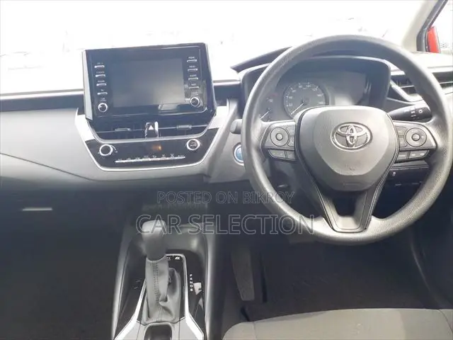 Toyota Corolla 2021 Orange
