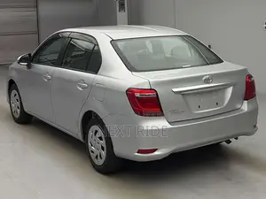 টয়োটা অ্যাক্সিও ২০২১ সিলভার