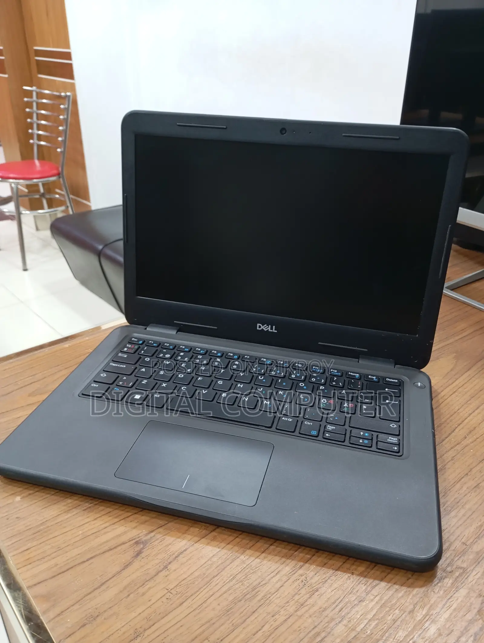 Laptop Dell Latitude 3310 8GB Intel Core i3 SSD 256GB