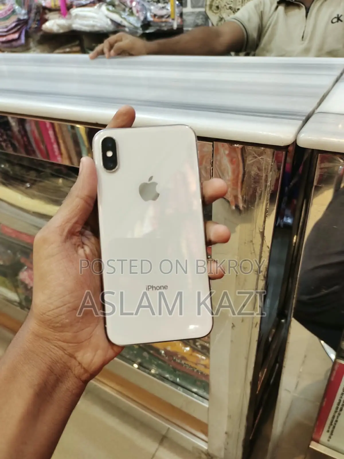 Apple iPhone X 64 GB White