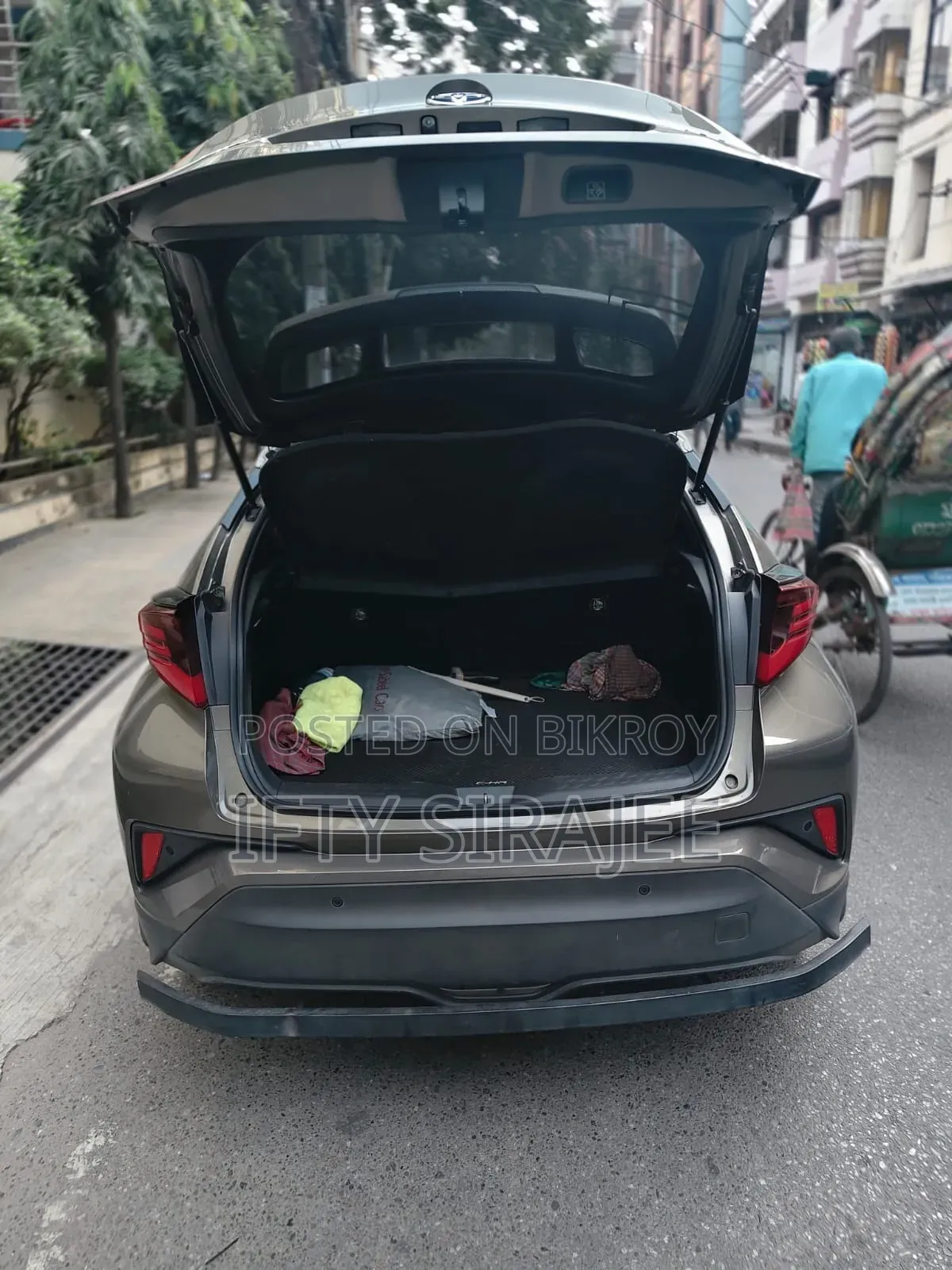 Toyota C-HR LE Front-Wheel Drive 2019