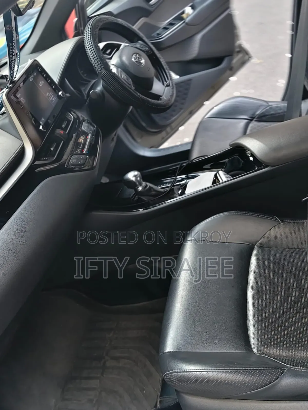 Toyota C-HR LE Front-Wheel Drive 2019