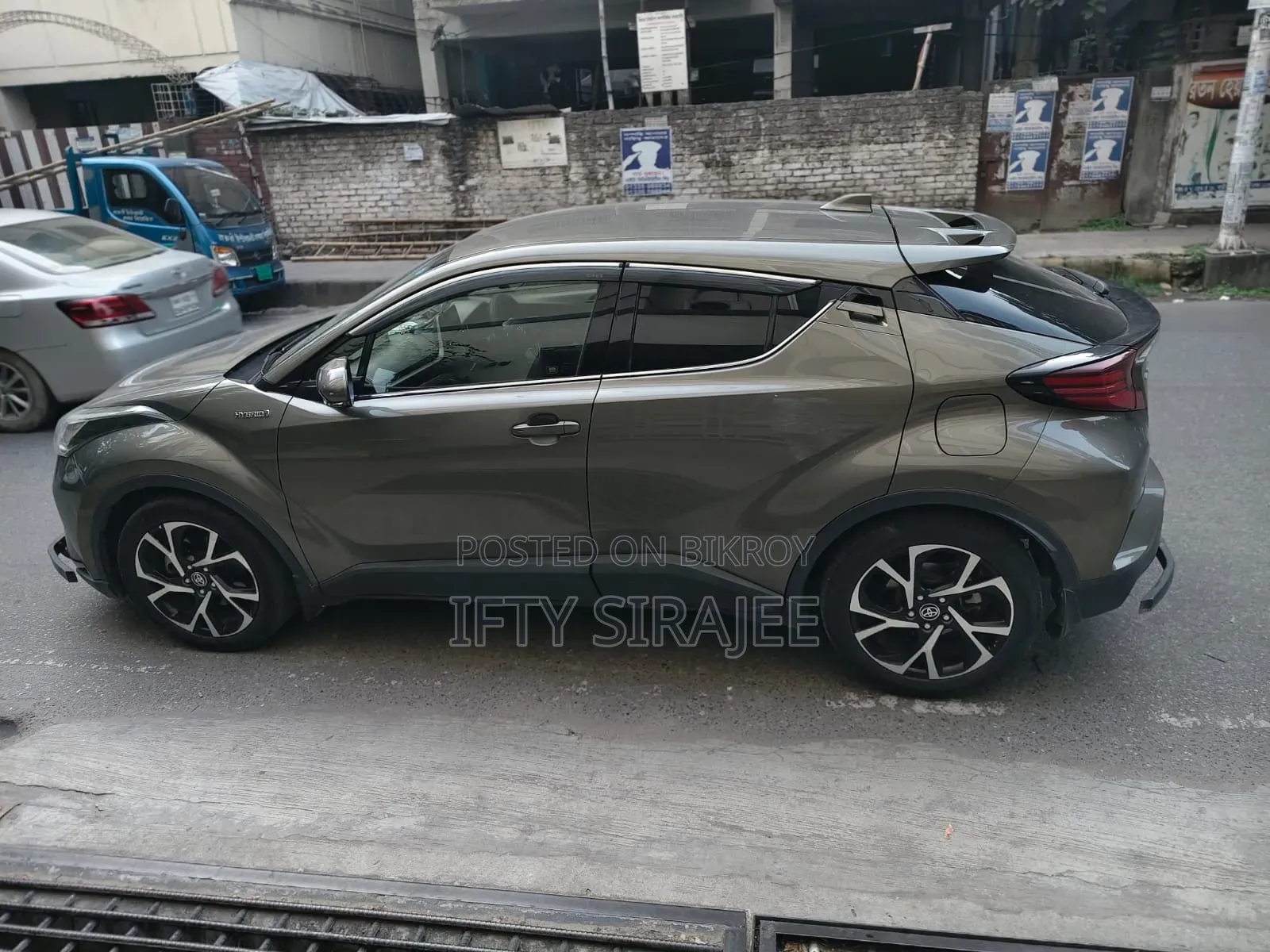 Toyota C-HR LE Front-Wheel Drive 2019