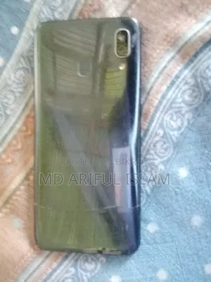 Samsung Galaxy A30 64 GB Black