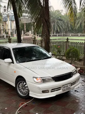 Toyota Corona Premio 1.6 Front-Wheel Drive 1998 Pearl