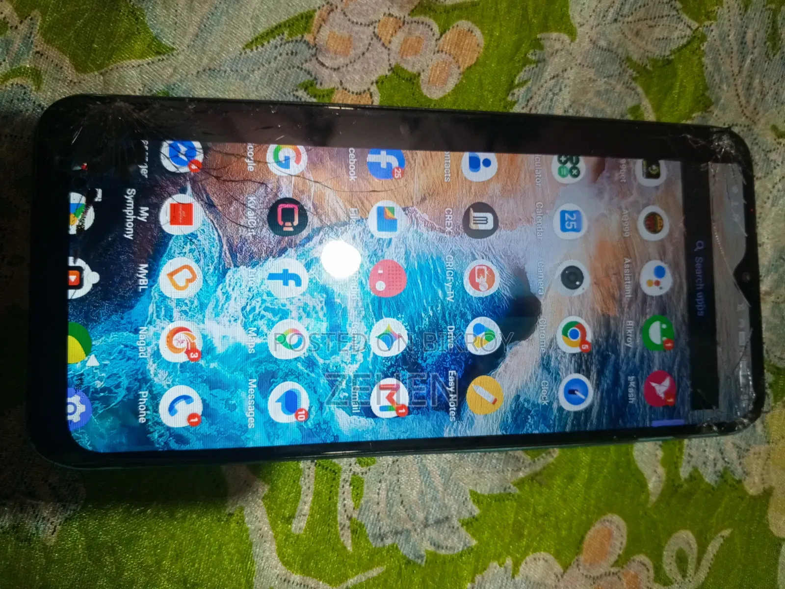 Symphony Z47 64 GB Green