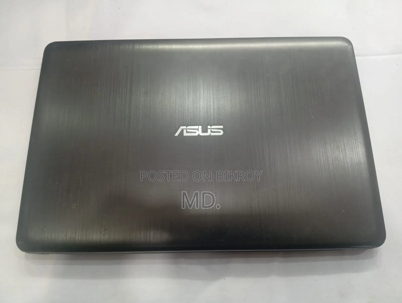 Laptop Asus X540LA 4GB AMD A8 SSD 256GB