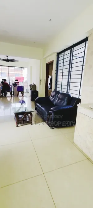 বনানীতে ২০০০ বর্গফুটের বিলাসবহুল অফিস ভাড়া