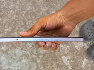 Vivo Y04 64 GB