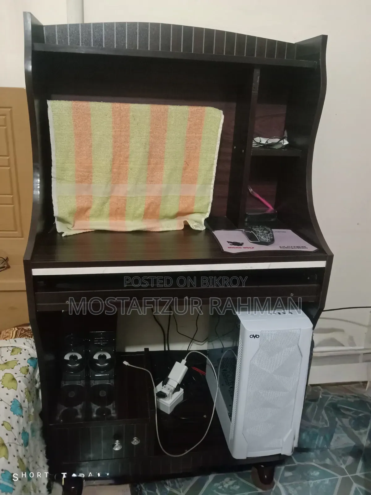 Used Computer Table