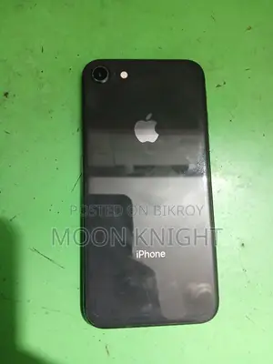 অ্যাপল আইফোন ৮ ৬৪ জিবি ব্ল্যাক