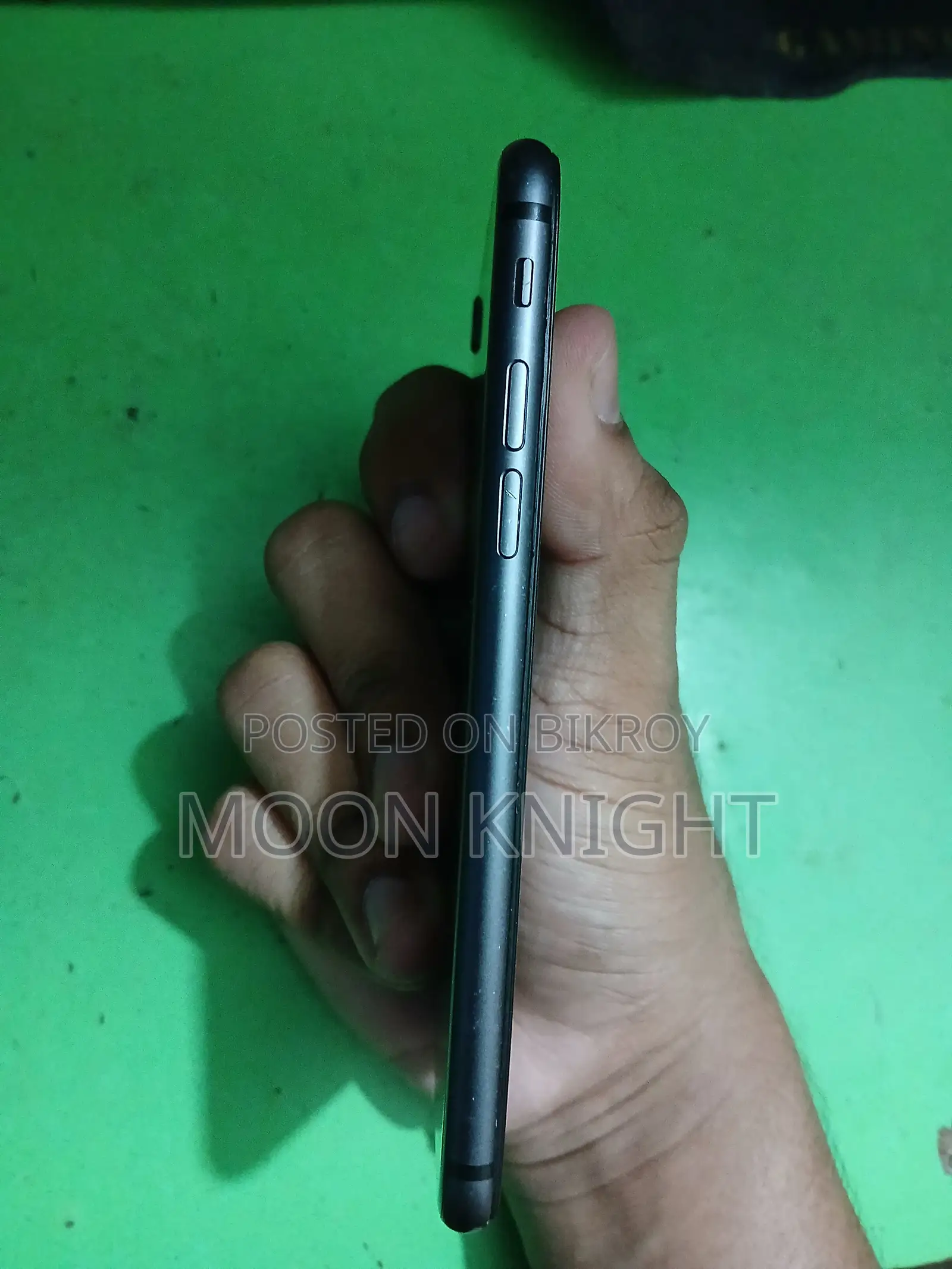 অ্যাপল আইফোন ৮ ৬৪ জিবি ব্ল্যাক