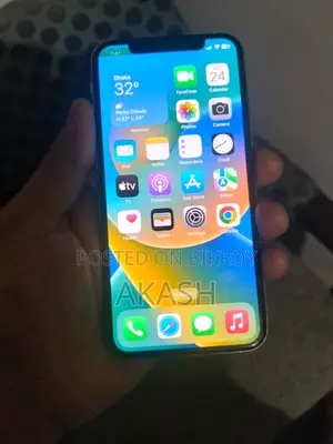 Apple iPhone X 64 GB White