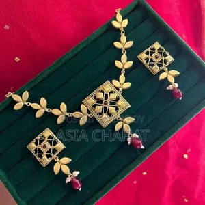 🌸 ✨ সৌন্দর্যের ছোঁয়ায় ফুটুক আপনার প্রতিটি মুহূর্ত
