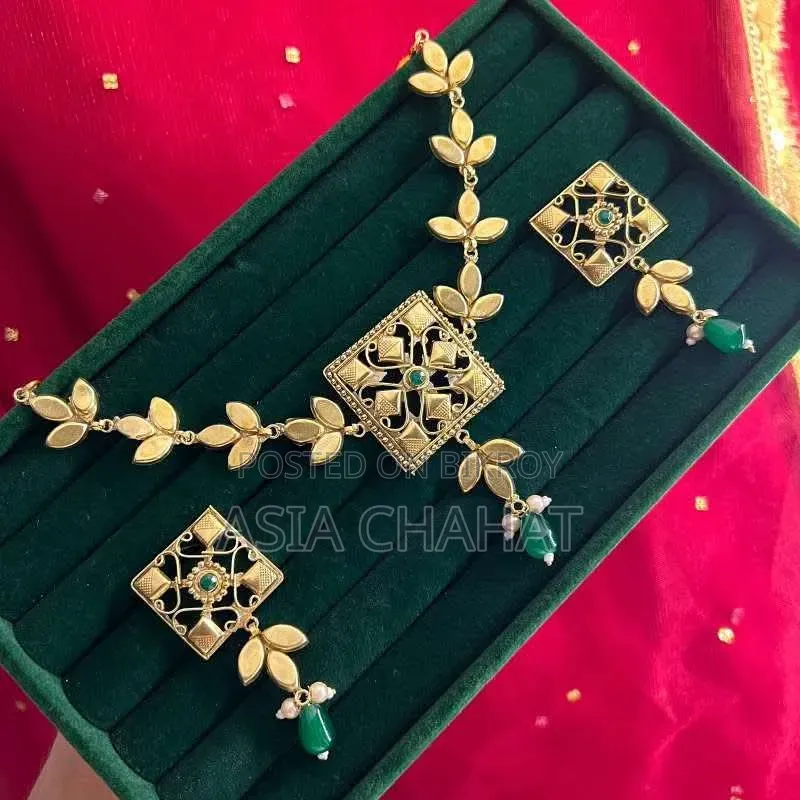   সৌন্দর্যের ছোঁয়ায় ফুটুক আপনার প্রতিটি মুহূর্ত