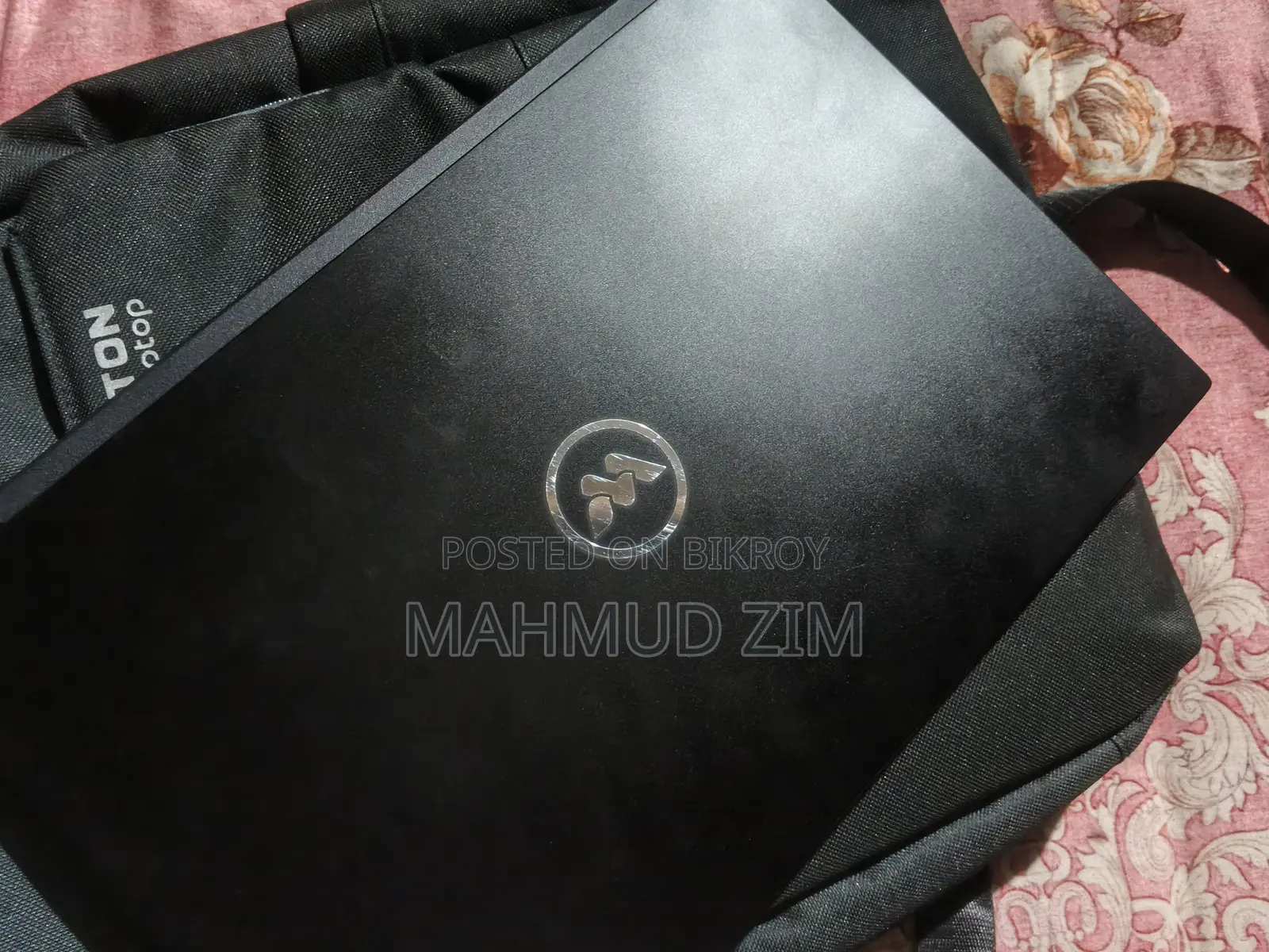 ল্যাপটপ 8GB ইন্টেল কোর i7 এসএসডি 512GB