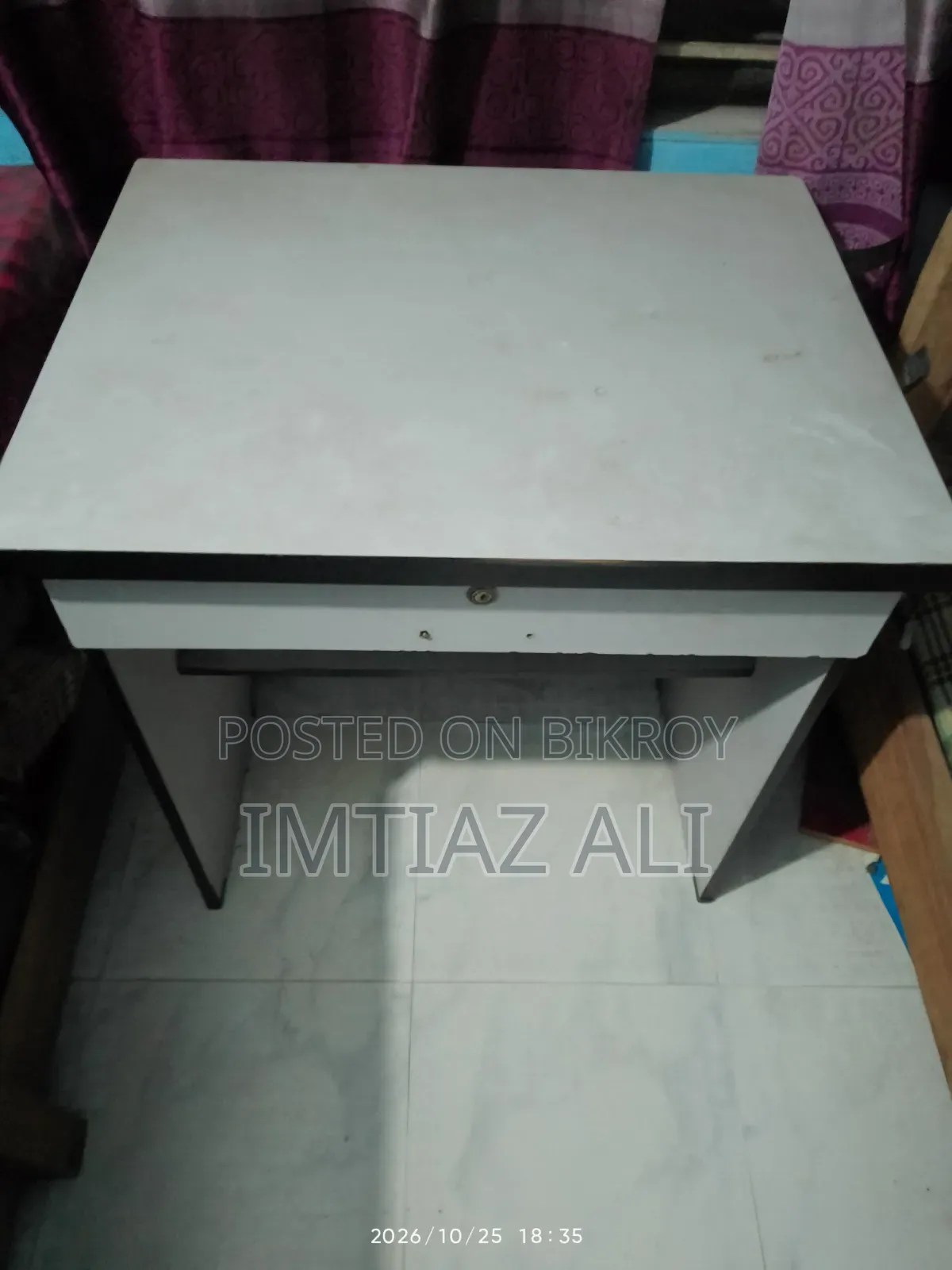 Reading Table
