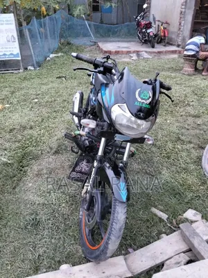 Bajaj Discover 150 2019 Blue