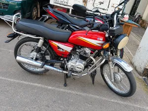 Bajaj Boxer 100 2009 Red
