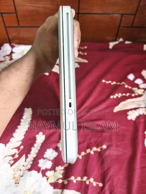 Laptop Apple MacBook Pro 8GB Intel Core i7 HDD 500GB
