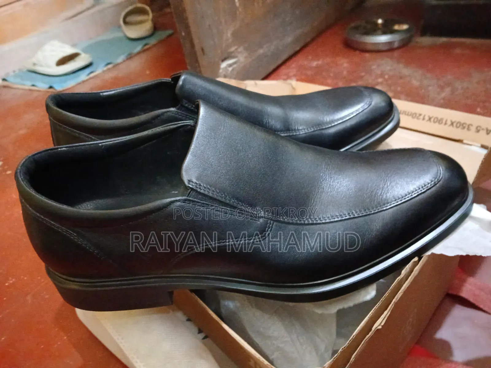 বিক্রির জন্য অরিজিনাল বাটা কালো জুতো