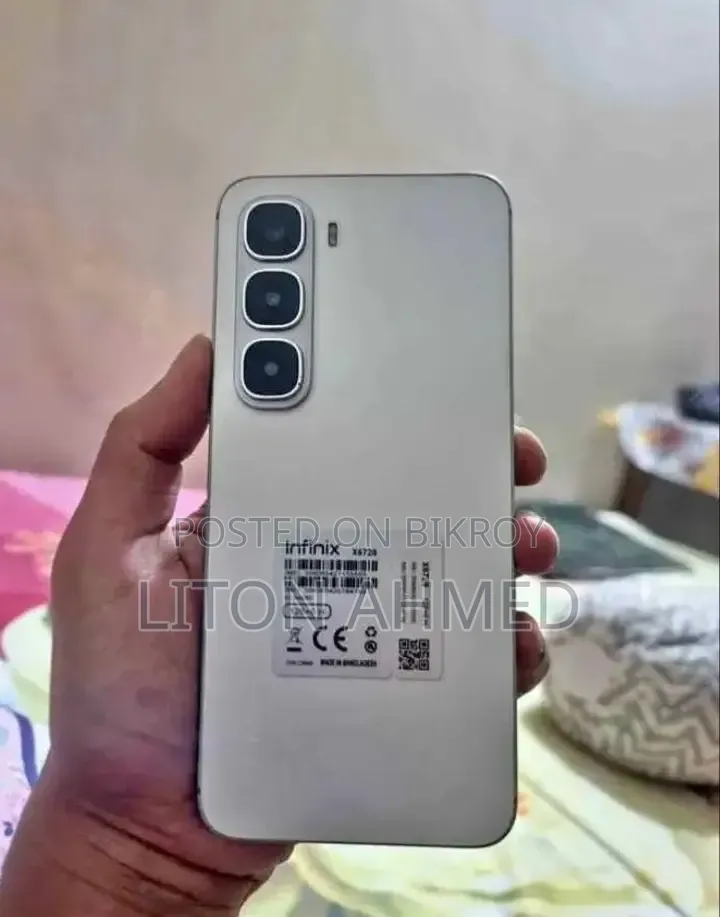 ইনফিনিক্স হট ৬০আই ১২৮ জিবি হোয়াইট