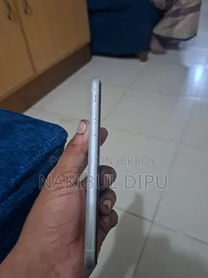 Apple iPhone XR 128 GB White