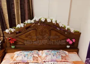 Segun Wood Bed 6 Feet X 7 Feet Semi Box
