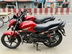 হিরো গ্ল্যামার বিএস৪ ২০২২ লাল