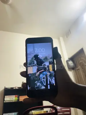অ্যাপল আইফোন ৭ প্লাস ১২৮ জিবি রেড