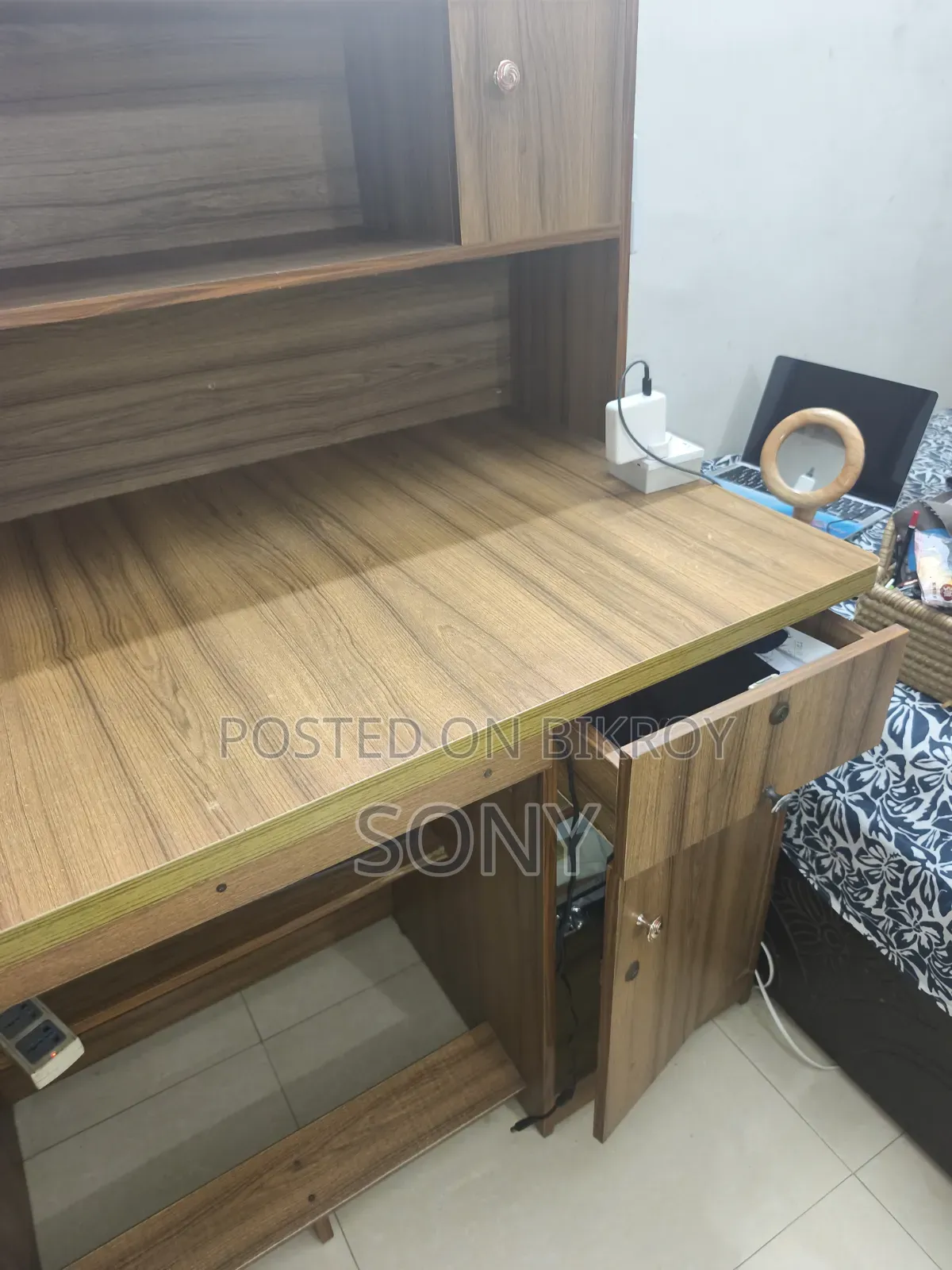 পড়ার টেবিল,কম্পিউটার ডেক্স সহ