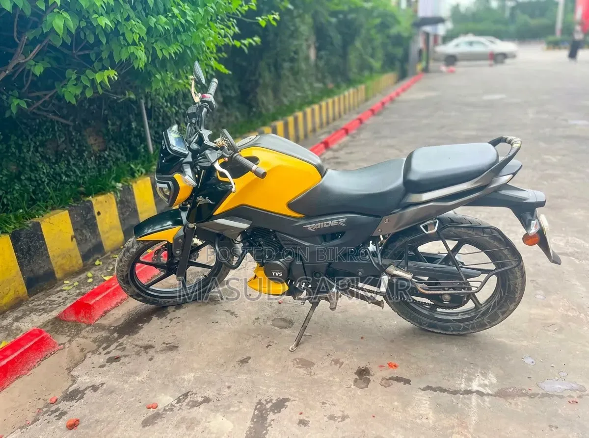 New TVS Raider 125 2022 Yellow