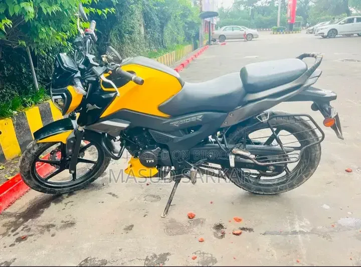 New TVS Raider 125 2022 Yellow