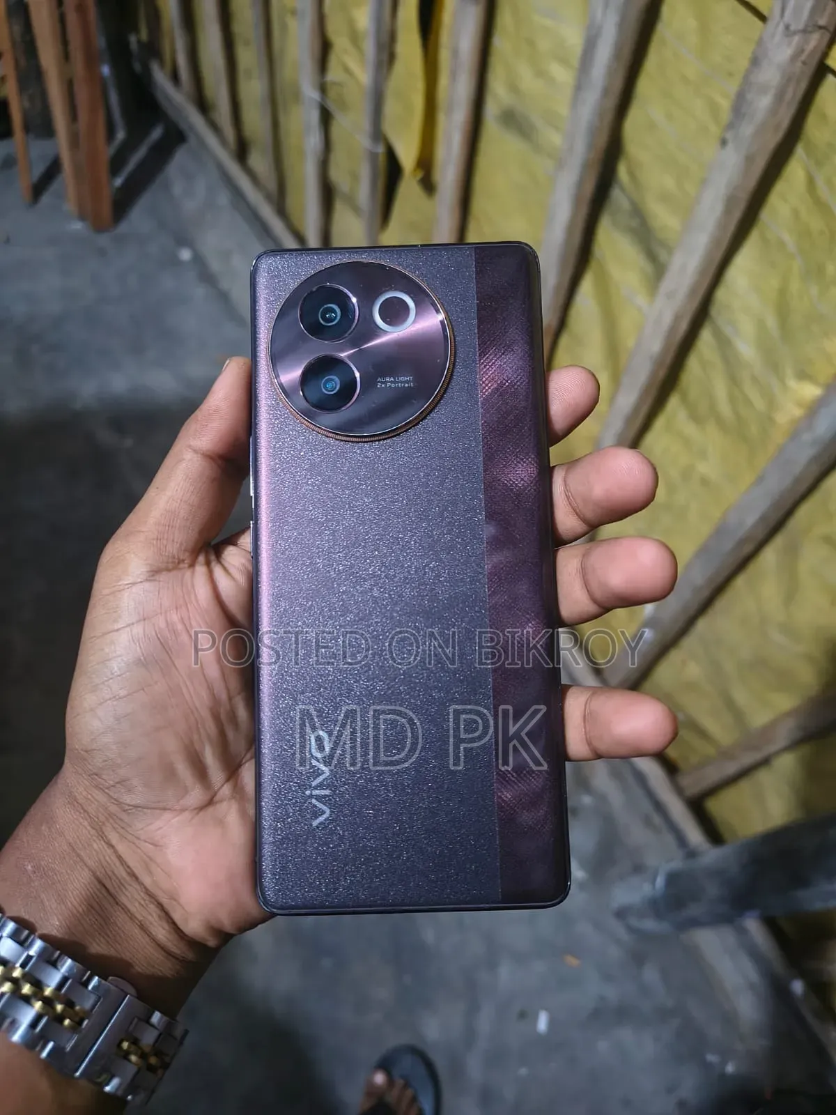 Vivo V30e 256 GB Gray