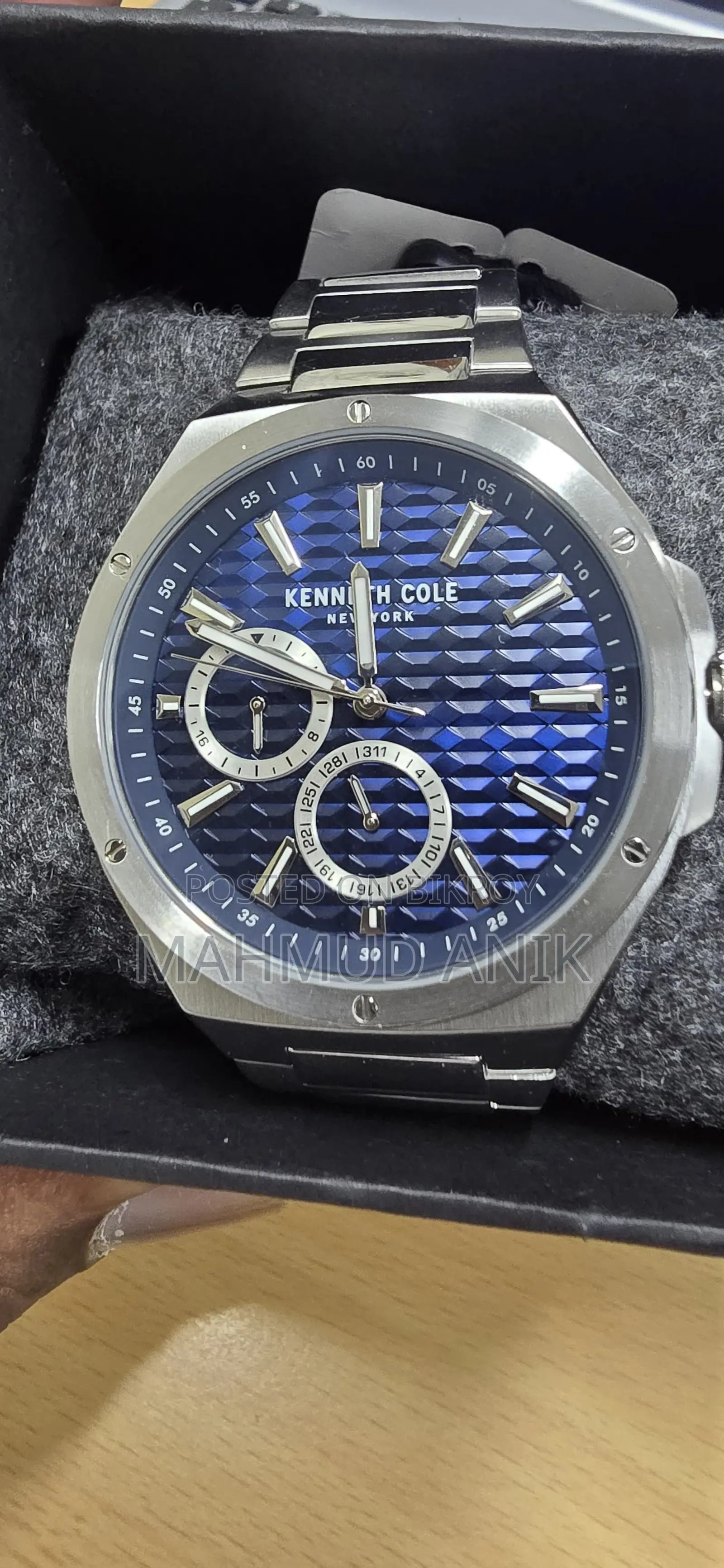 Kenneth Cole
