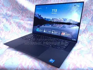 Laptop Dell 4GB Intel SSD 500GB