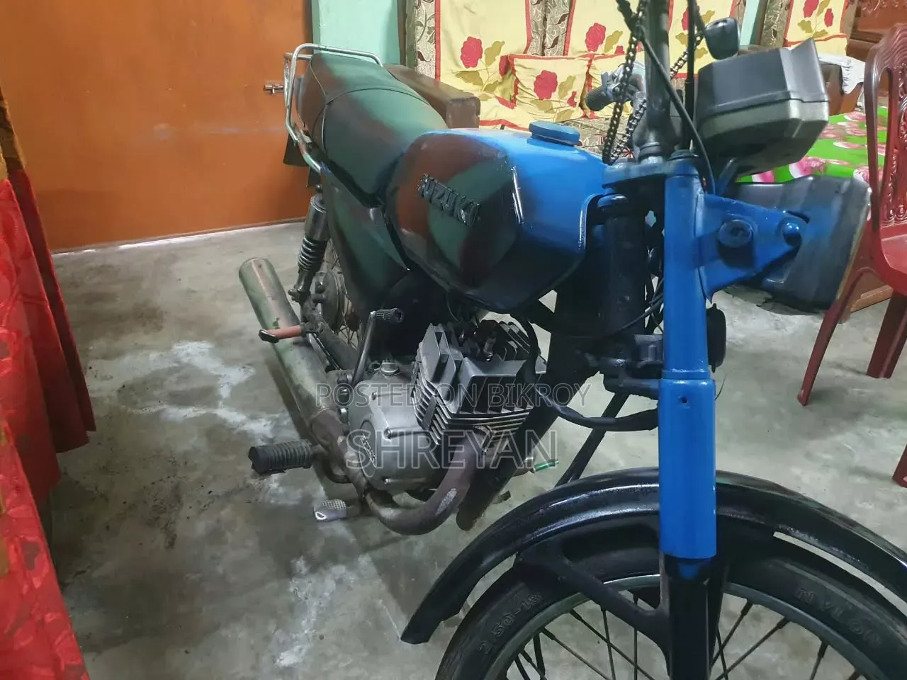 Yamaha 2000 Blue