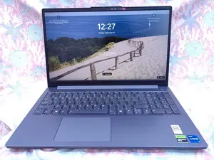 Laptop Lenovo 4GB Intel SSD 500GB