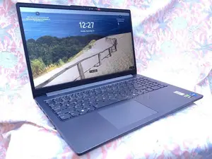Laptop Lenovo 4GB Intel SSD 500GB