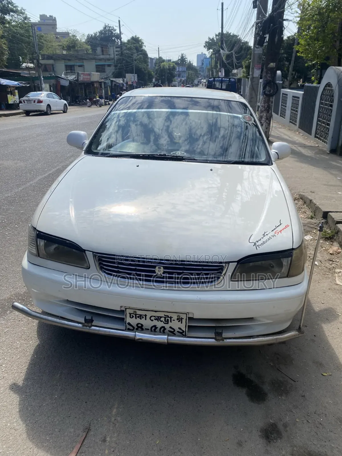 টয়োটা করোলা ১৯৯৮ সাদা